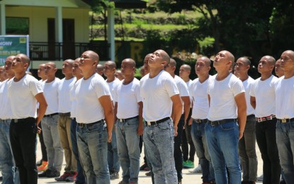 <p>The new recruits of the Philippine Army in Eastern Visayas during the enlistment ceremony on Sunday in Catbalogan City, Samar. (<em>photo from FB page of Philippine Army 8ID</em>)</p>